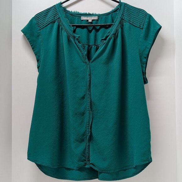 Daniel Rainn Bernal Split Neck Blouse in Emerald Green - Picture 3 of 10